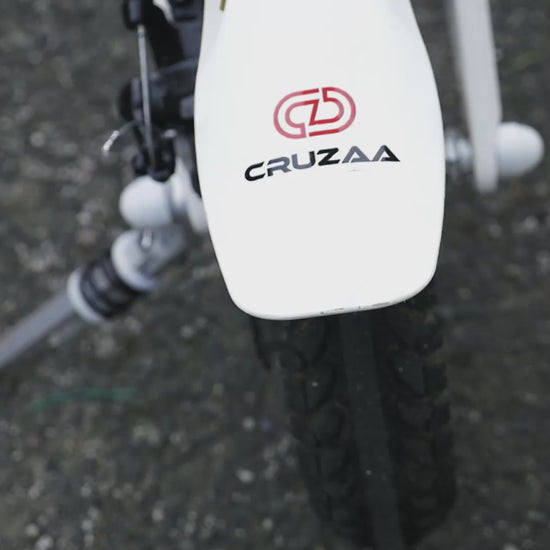 The Cruzaa E-Scooter - Video detailing it's use and features.